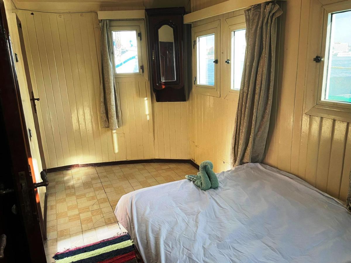 Floating Hotel- Happy Nile Boat Luksor Exterior foto