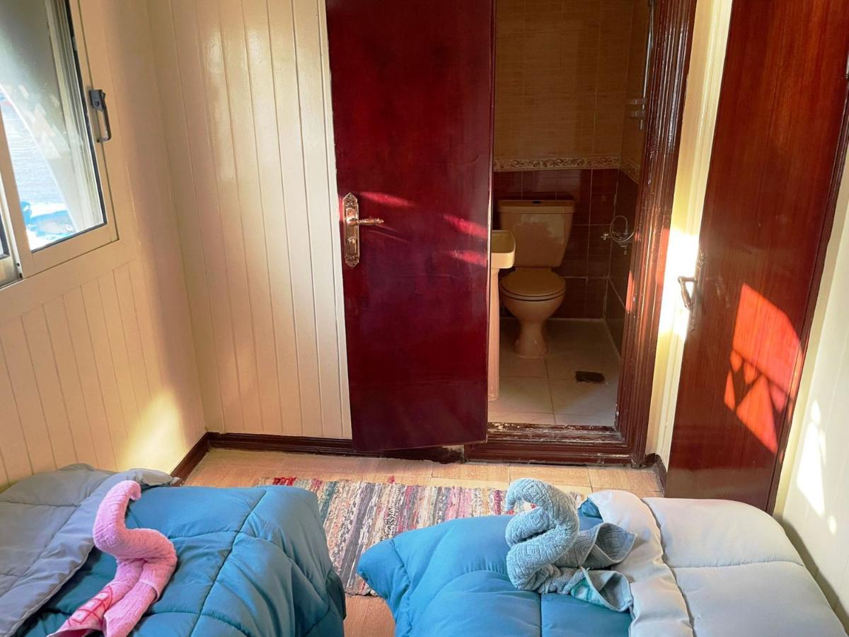 Floating Hotel- Happy Nile Boat Luksor Exterior foto